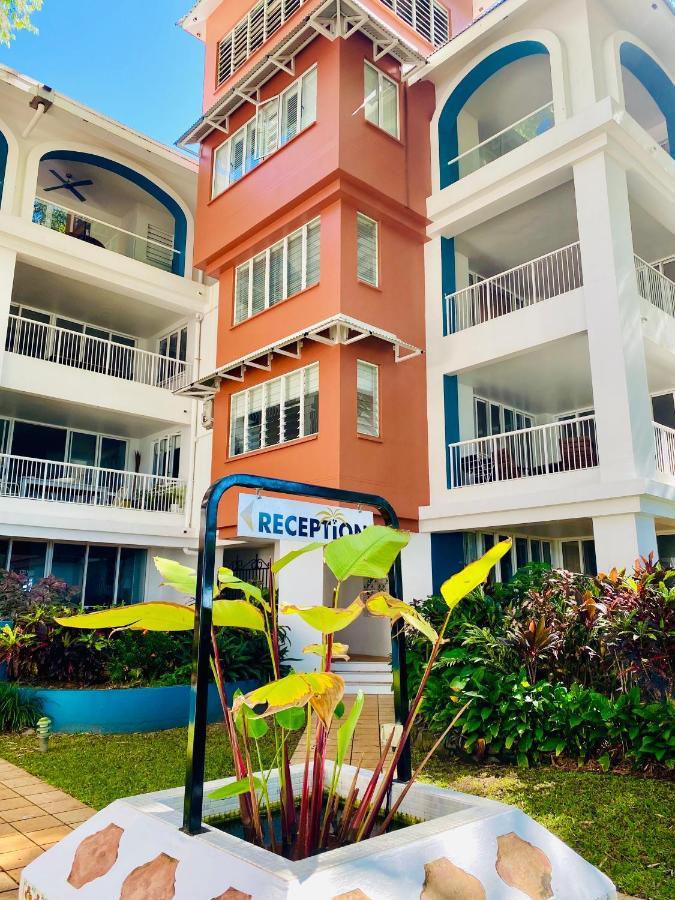Beachview Apartments At Villa Paradiso Palm Cove Exterior foto