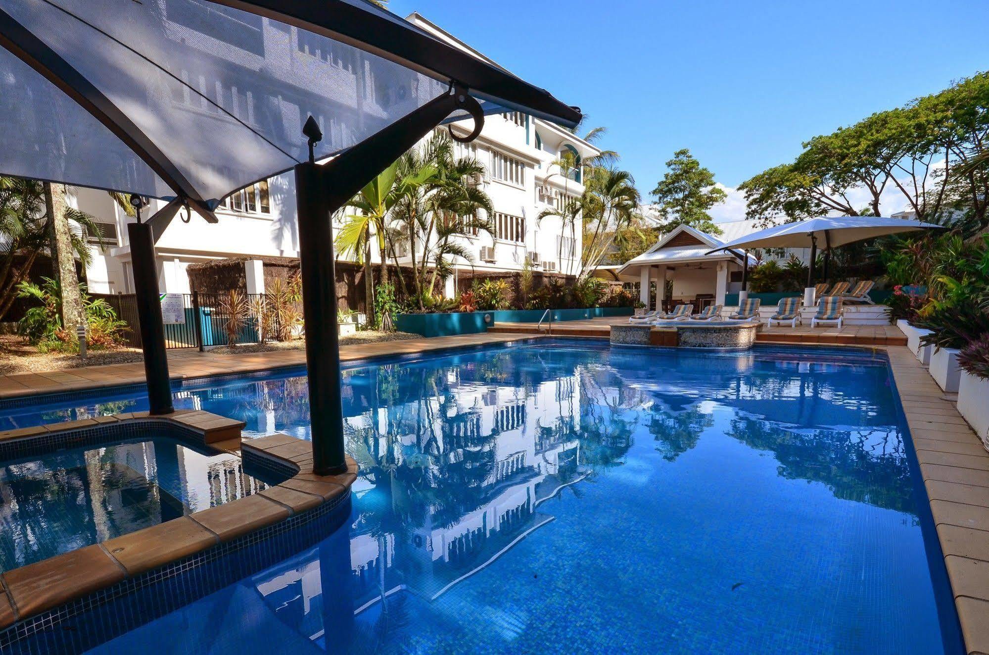 Beachview Apartments At Villa Paradiso Palm Cove Exterior foto